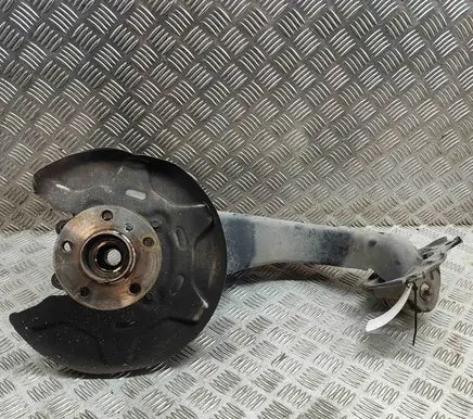 BMW 2 F45 Rear wheel hub 6898963