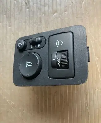 Honda CR-V Wing mirror switch M33212 M31062