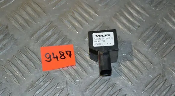 Volvo XC70 Airbag deployment crash/impact sensor 8691735