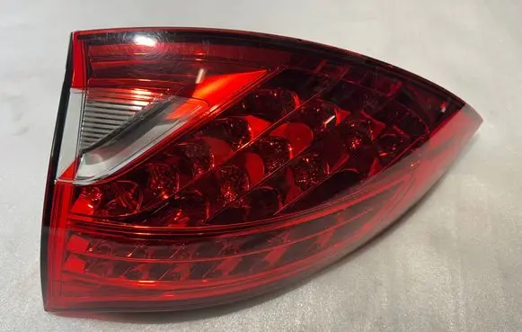 Rear/tail lights