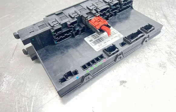 Mercedes-Benz E W211 Comfort/convenience module 2115458601 5DK00804728