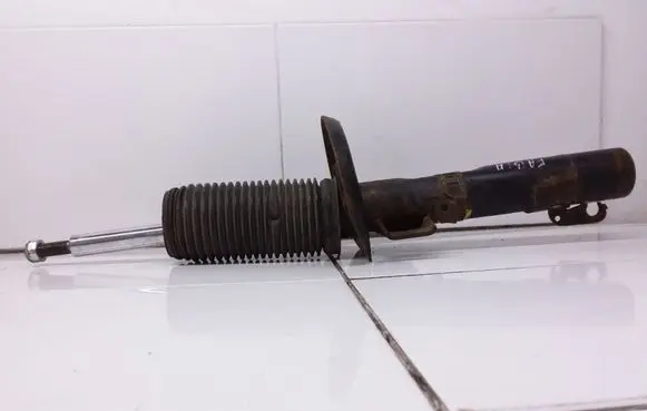 Skoda Fabia Mk2 (5J) Front shock absorber/damper