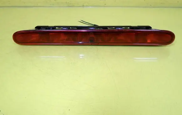 Peugeot 206 Third/center stoplight SAEU97DOT 7168