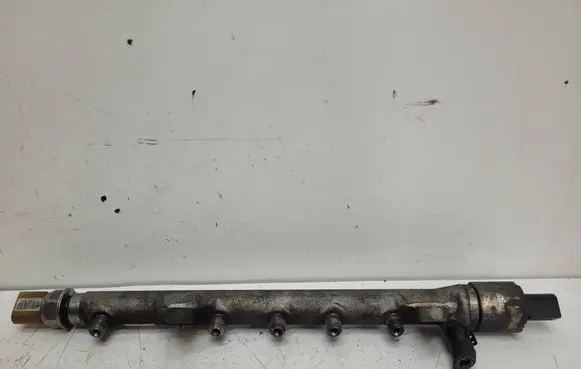 BMW 3 E90 E91 Fuel main line pipe 03L089H 0163882