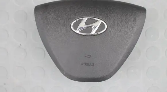 Hyundai i10 Steering wheel airbag