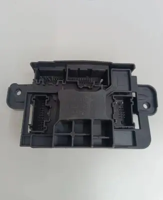 Land Rover Defender Door control unit/module L8B2211A83AB