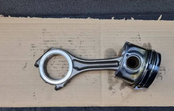 Audi A6 S6 C6 4F Piston with connecting rod 059198401E 059198401M 059107065BK
