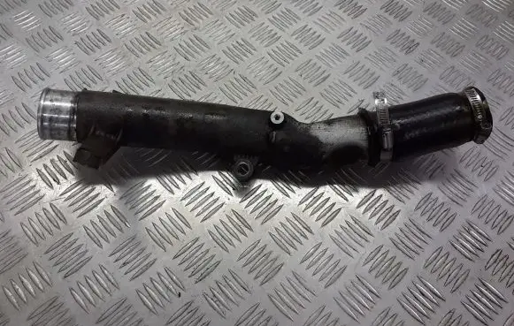 Toyota Corolla Verso E121 Intercooler hose/pipe