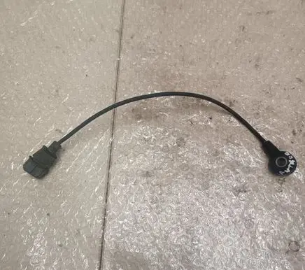Opel Antara Detonation knock sensor 96980758