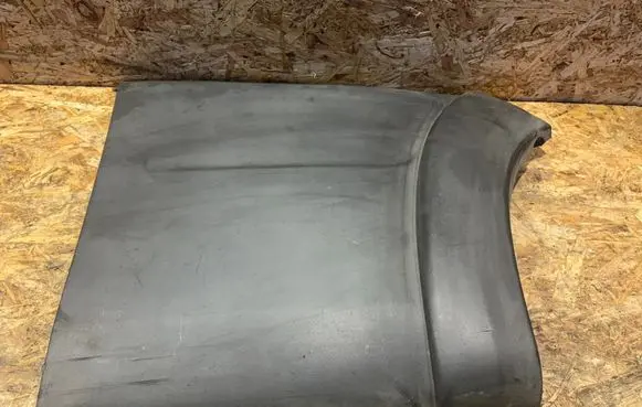 Rear bumper corner part panel trim