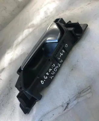 Opel Grandland X Front door interior handle 98201553w