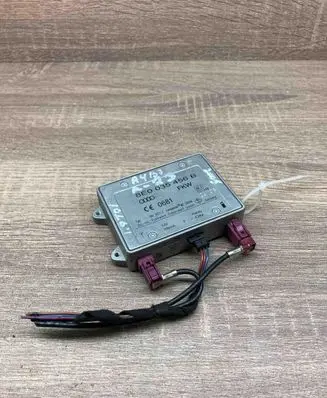 Audi A8 S8 D3 4E Antenna control unit 8E0035456B USED