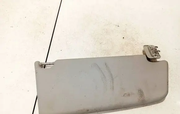 Sun visor