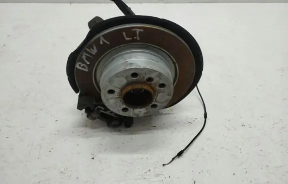 BMW 1 F20 F21 Rear wheel hub spindle/knuckle 