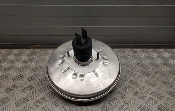 Mercedes-Benz GLA W156 Brake booster A2464301230