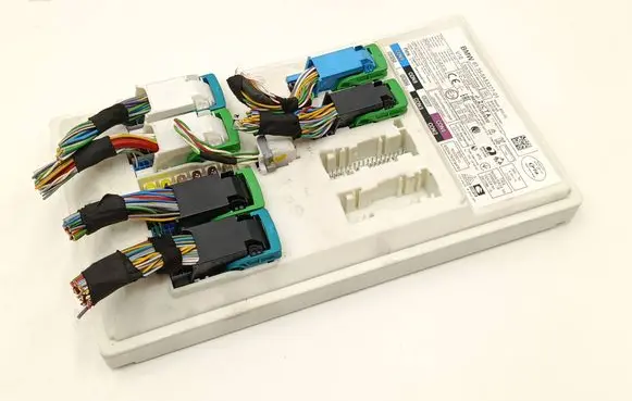 BMW 3 G20 G21 Comfort/convenience module 5A53377 6PV01435003 12037313DE