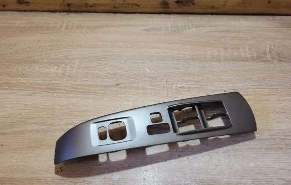 Toyota Prius (XW20) Front door window switch trim 7423247070