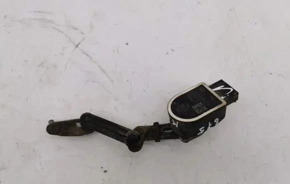 BMW 5 F10 F11 Headlight/headlamp level sensor 6860843