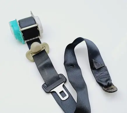 Nissan Note (E11) Rear seatbelt 888449U05A