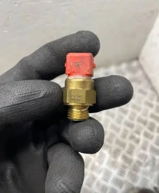 Coolant temperature sensor