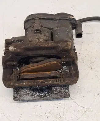 Mercedes-Benz E W213 Rear brake caliper 32358282C