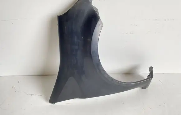 Renault Modus Fender 8200098310D