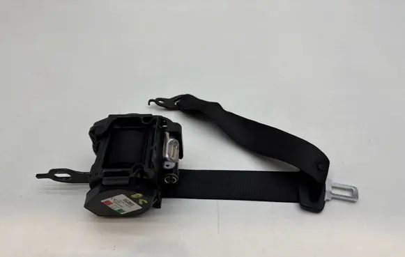 BMW 5 G30 G31 G38 Rear seatbelt 7429999
