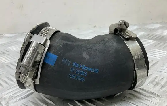 Intercooler hose/pipe