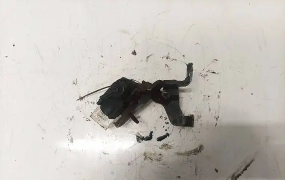 Ford Kuga I Turbo solenoid valve 6G9Q9E882CA