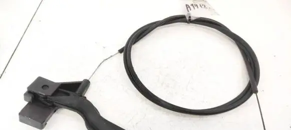 Engine bonnet (hood) release handle