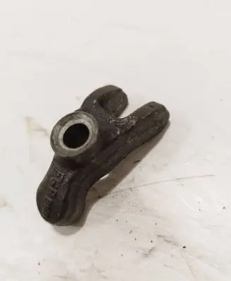 Opel Zafira B Fuel Injector clamp holder