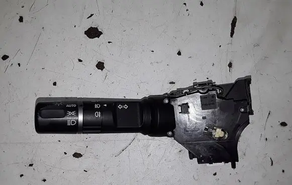 Mazda 6 Light switch df7566122