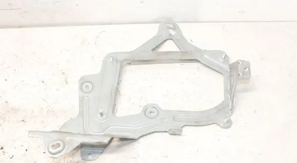Mercedes-Benz CLA C117 X117 W117 Sound amplifier holder/bracket A1175451140