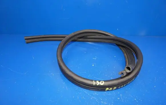 Hyundai i30 Engine compartment rubber 