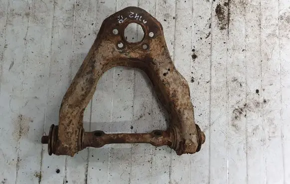 Nissan Terrano Front lower control arm/wishbone NOCODE