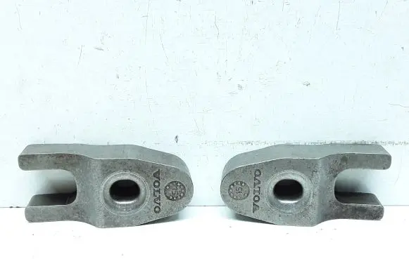 Volvo V70 Fuel Injector clamp holder