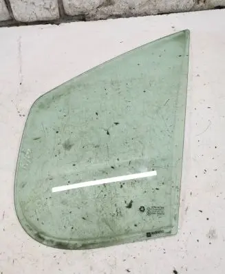 Nissan Primastar Front door vent window glass four-door 43R00049 DOT24AS2M25