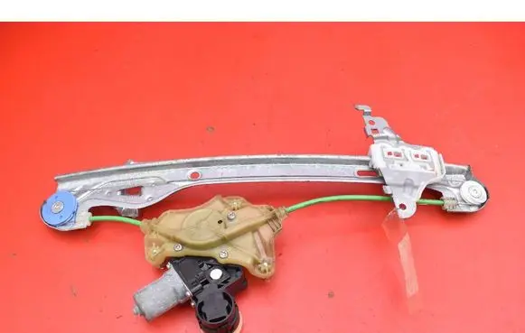 Toyota Corolla E10 Rear door window regulator with motor 69840-02743-A