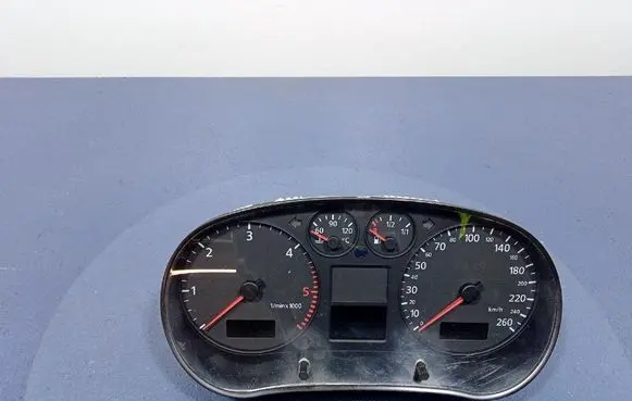 Audi A3 S3 8L Speedometer (instrument cluster) 8L0920900B
