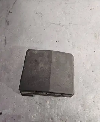 Citroen C-Crosser Fuse box cover 8565A024