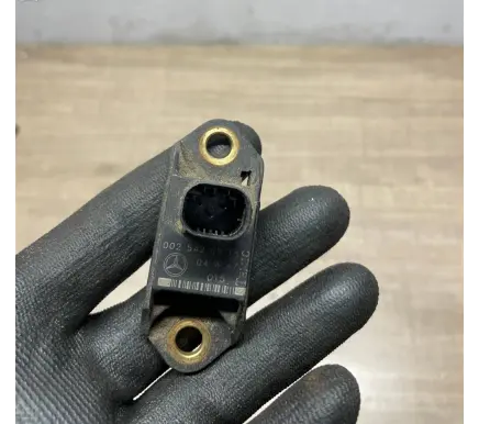 Mercedes-Benz S W220 Airbag deployment crash/impact sensor A0025426918