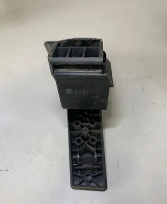 BMW X1 E84 Accelerator throttle pedal 6860785 35426860785