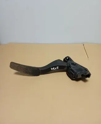 Chrysler Grand Voyager V Accelerator throttle pedal 05281418AA 6PV93390307