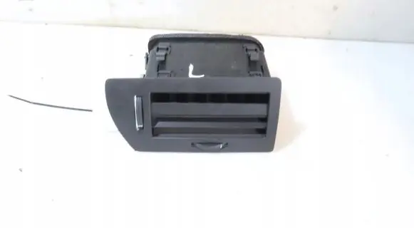 Opel Astra H Dashboard side air vent grill/cover trim