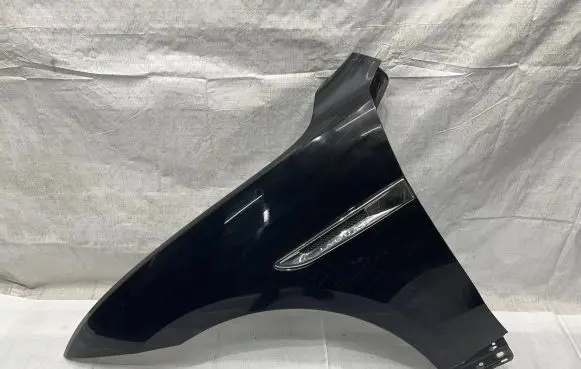 Jaguar F-Pace Fender