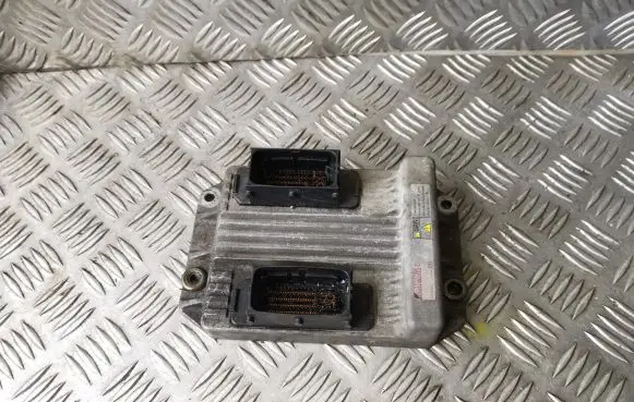 Opel Combo C Engine control unit/module 8973763830 1125000180