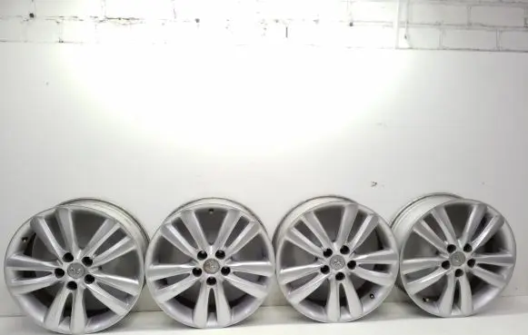 R18 alloy rim