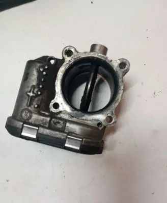 Volvo XC60 Throttle valve 31216665 8692720