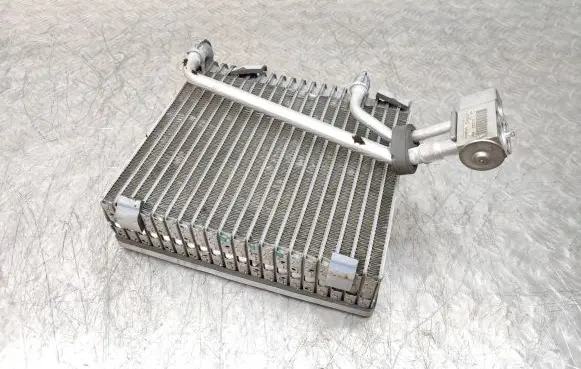 Porsche Cayenne (9PA) Air conditioning (A/C) radiator (interior) 7L0820102 52495248 C0L0RAD0
