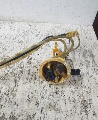 BMW 1 E81 E87 Fuel level sensor 